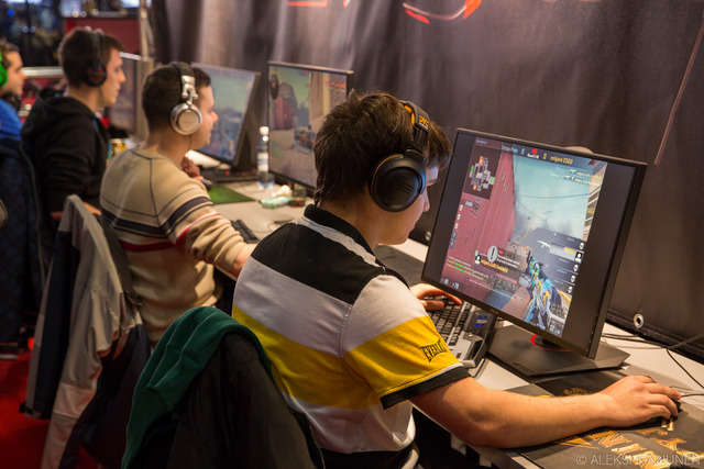 AleksiKinnunen-150130-1917-_A7C6684.jpg by Perjantai