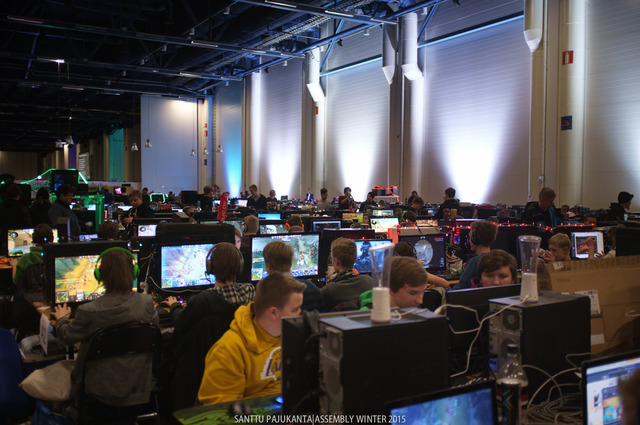 AssemblyWinter2015-SanttuPajukanta-002.jpg by Perjantai