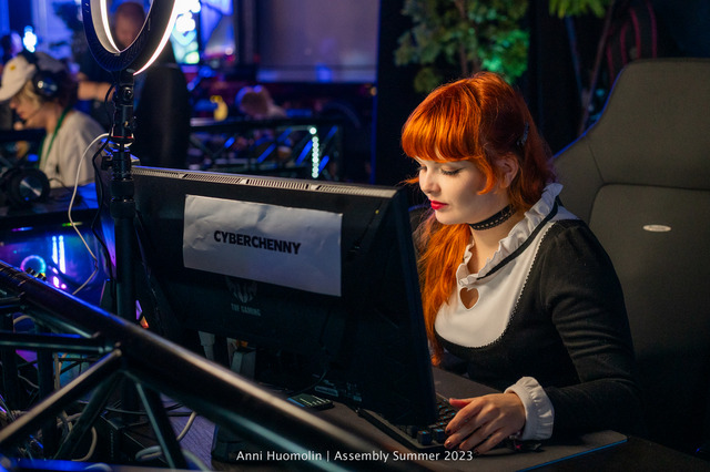 anni-huomolin-ASMS23-29.jpg by Perjantai